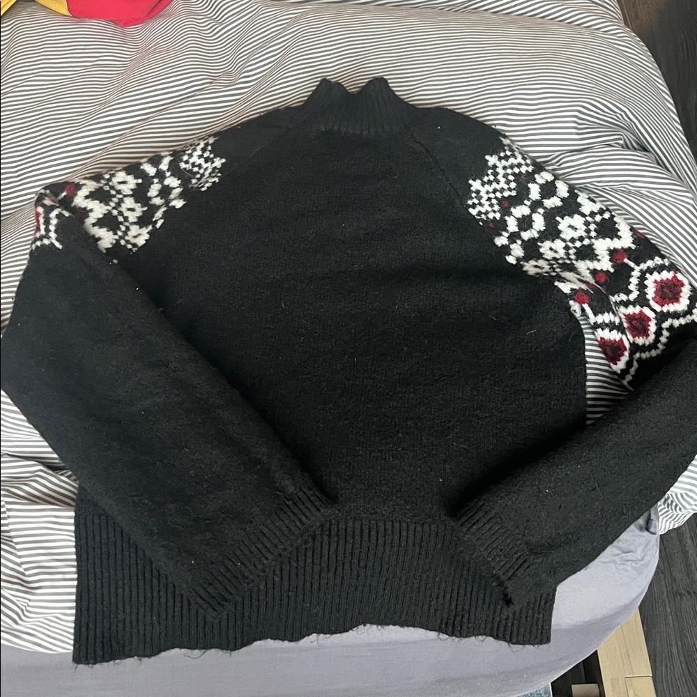 H&M Pattern Sweater - Picture 4 of 4